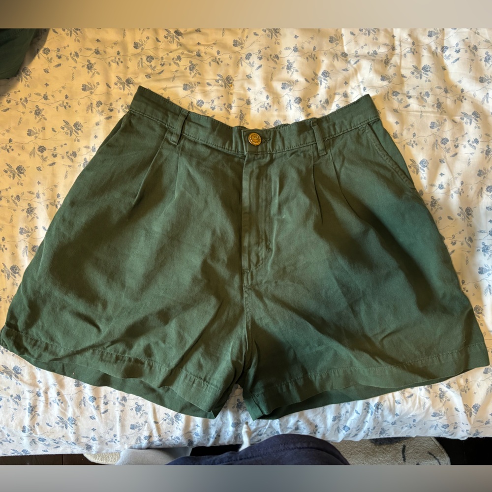 Green Big Bud Press Trouser Shorts in Medium